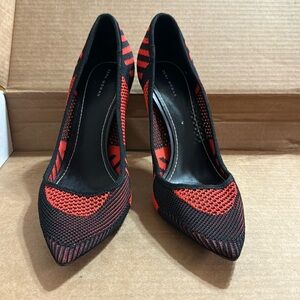 Zara Woman Red & Black Fabric Size 39/8.5 Heels